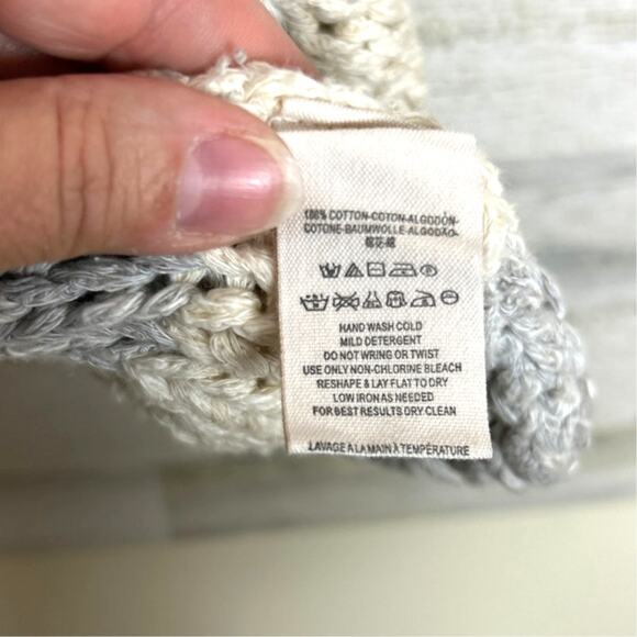 Free People Women’s Small Gray White Stars That Shine Wide Knit Tank Sweater Top - Picture 6 of 7